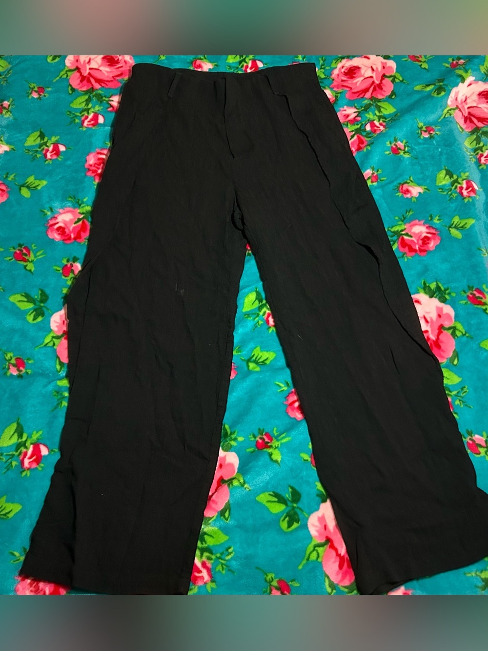 Zara Women's Black Wide-Leg Trousers
